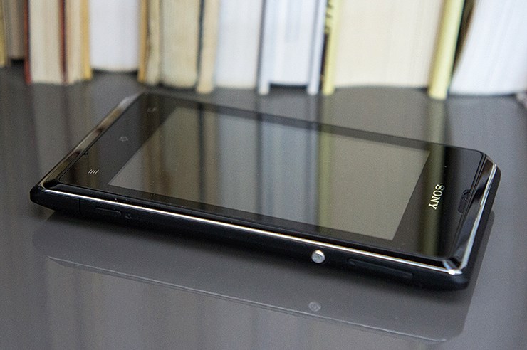 Xperia E (5).jpg